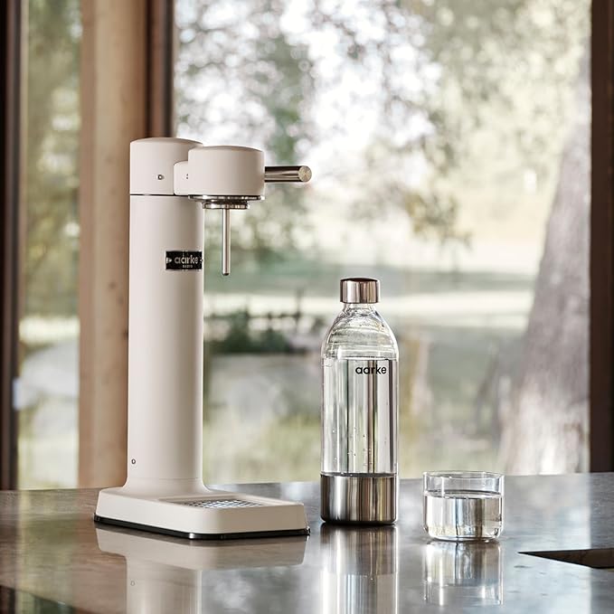 Aarke Carbonator lll, Sparkling & Carbonation Water Machine, Stainless Steel with PET BPA-Free Reusable Bottle Volume 1L/34 fl oz (Matte White)