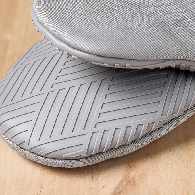 Town & Country Basics Basketweave Soft Silicone Mini Oven Mitt 2-Pack Set, Heat Resistant up to 500F, Flexible Silicone, Non-Slip Grip, Grey, 5.5"x8"