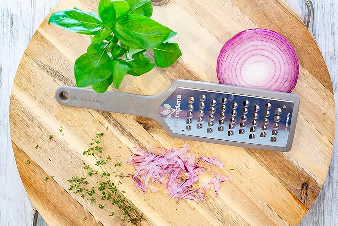 Microplane Ecograte Series Grater (Extra Coarse, Dover Grey)