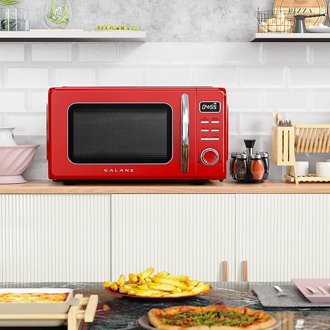 Galanz GLCMKZ11RDR10 Retro Countertop Microwave Oven with Auto Cook & Reheat, Defrost, Quick Start Functions, Easy Clean with Glass Turntable, Pull Handle, 1.1 cu ft, Red