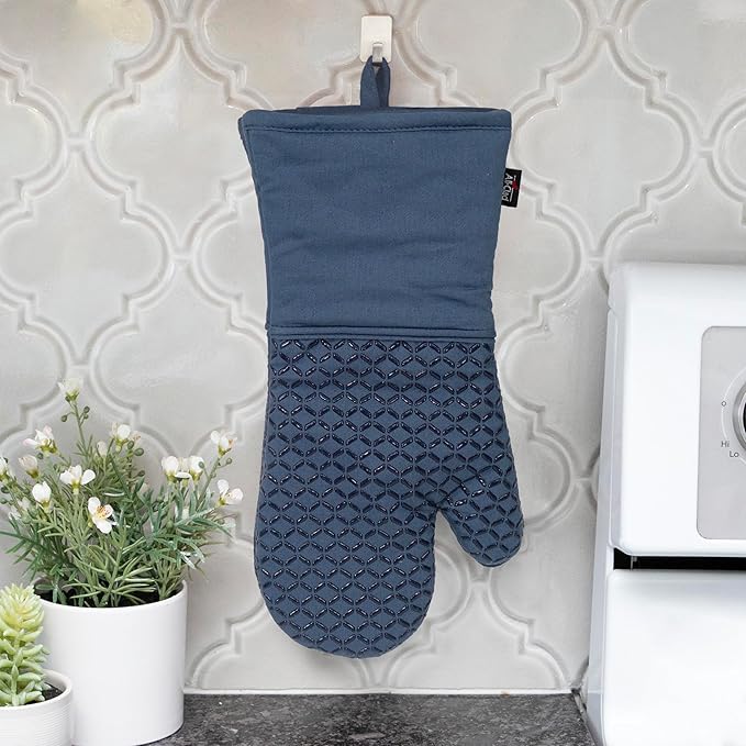 All-Clad Premium Ogee Silicone Printed Oven Mitt: Heat Resistant to 500 Degrees - 100% Cotton and Silicone, 14"x7" Oven Mitt for Kitchen and Barbeque, 2-Pack, Indigo