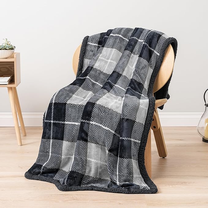 PAVILIA Charcoal Dark Grey Sherpa Throw Blanket for Couch, Plush Flannel Fleece, Soft Fuzzy Cabin for Sofa Bed, Warm Cozy Winter Gift, 50x60