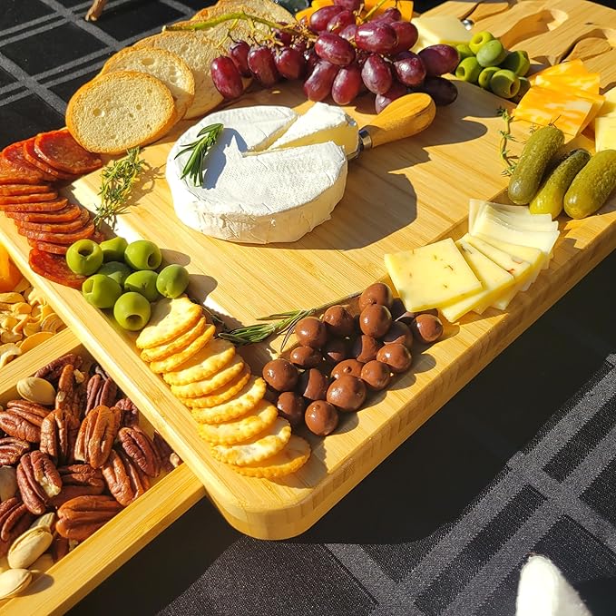 Personalized Charcuterie Board, Cutting Board Wedding Gift, Couple Christmas Gift, Bridal Shower Gift, Housewarming Gift, Anniversary Gift