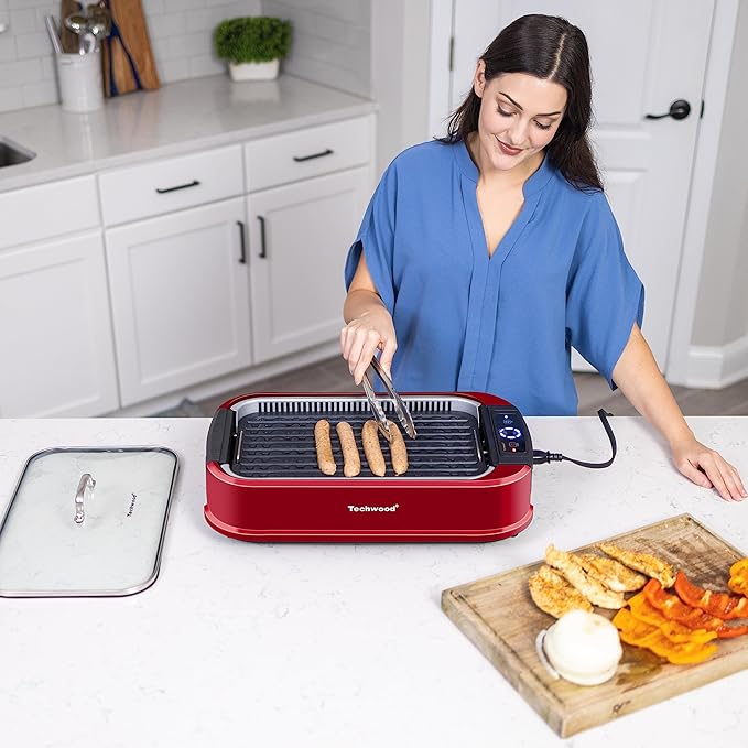 Indoor Smokeless Grill, Techwood 1500W Electric BBQ Grill with Temperature Control, Korean Grill Removable Non-Stick Grill & Griddle Plates, Tempered Glass Lid, Red