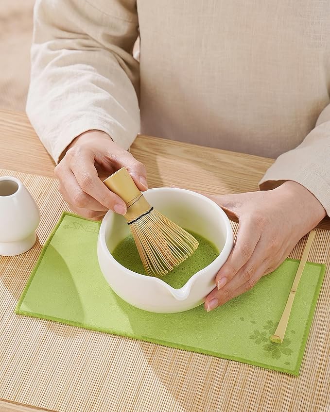 ZENS Matcha Whisk Set, 6pcs Matcha Kit Includes Ceramic Bowl, Handcrafted Bamboo Whisk and Chasen Holder, Scoop, 304 Sifter & Tea Mat，Matcha Set for Tea Ceremony,Latte Making, White