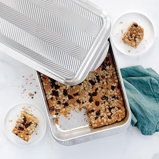 Nordic Ware 9x13 with Prism Metal Lid