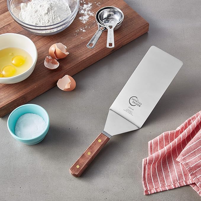 Mercer Culinary Praxis Rosewood Handle Heavy Duty Turner,Brown, 8" x 4"