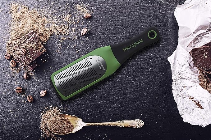 Microplane Artisan Series Parmesan Cheese Grater and Zester (Fine, Green)