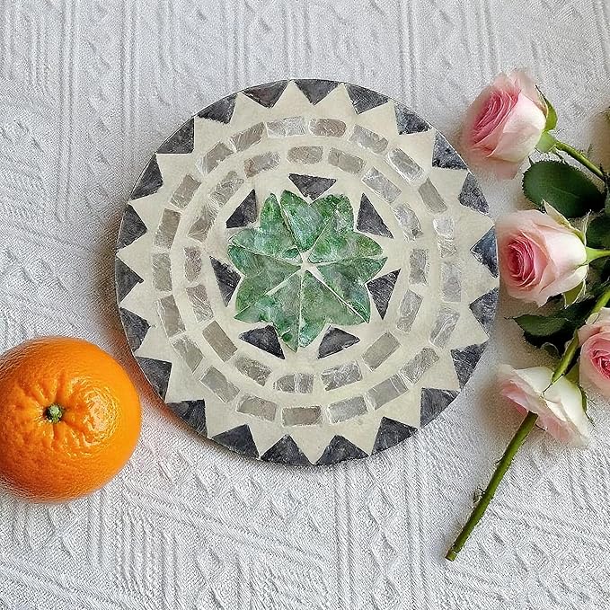 12 Inch Mother of Pearl Shell Placemat Plate – Large Round Decorative Heat for Table or Kitchen, Cabinet, Tabletop (Toothed Green Leaves, 12 Inch)